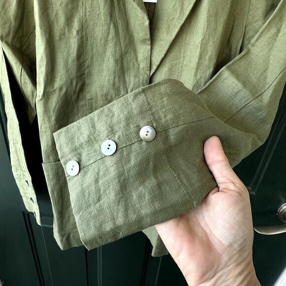 NWT Free The Label 100% Linen Sz M Corfu Blazer in HTF Olive Green, MSRP $192 - Picture 6 of 9